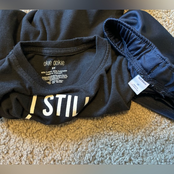 Toddler 3T Outfit - Picture 4 of 4